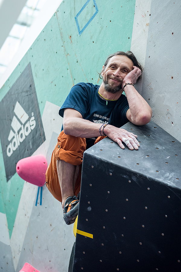 adidas, boulder, cup, aupark, bouldering, lezenie, horolezec, horolezectvo
