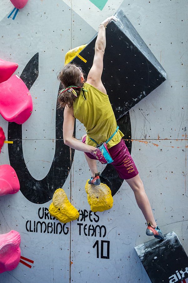 adidas, boulder, cup, aupark, bouldering, lezenie, horolezec, horolezectvo