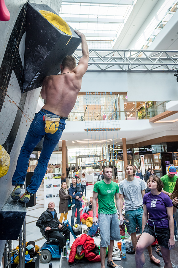 adidas, boulder, cup, aupark, bouldering, lezenie, horolezec, horolezectvo