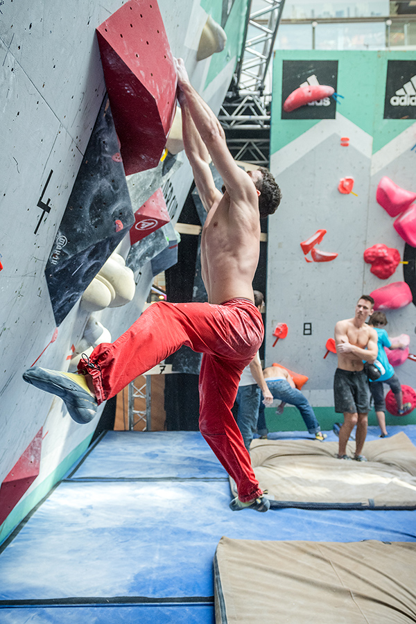 adidas, boulder, cup, aupark, bouldering, lezenie, horolezec, horolezectvo