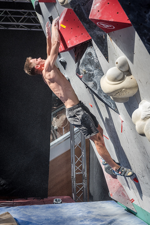 adidas, boulder, cup, aupark, bouldering, lezenie, horolezec, horolezectvo