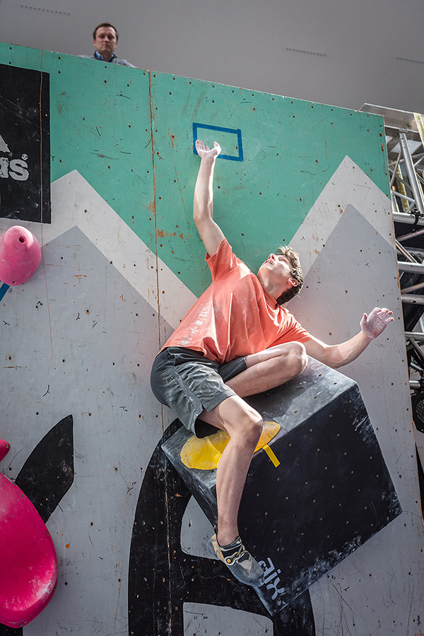 adidas, boulder, cup, aupark, bouldering, lezenie, horolezec, horolezectvo