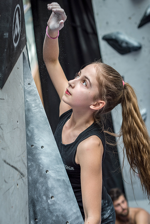 adidas, boulder, cup, aupark, bouldering, lezenie, horolezec, horolezectvo