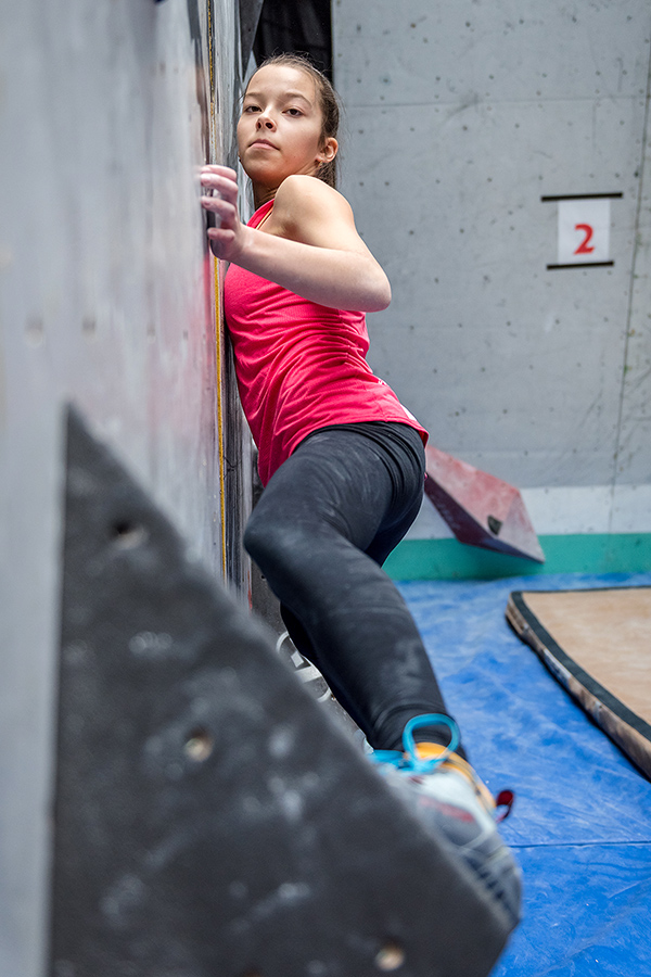 adidas, boulder, cup, aupark, bouldering, lezenie, horolezec, horolezectvo