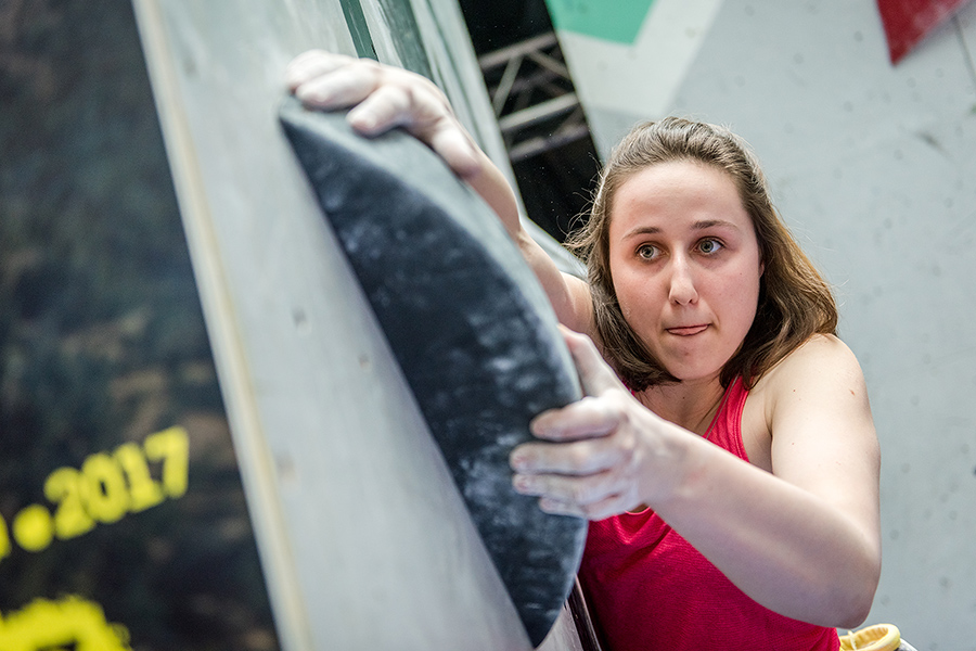adidas, boulder, cup, aupark, bouldering, lezenie, horolezec, horolezectvo