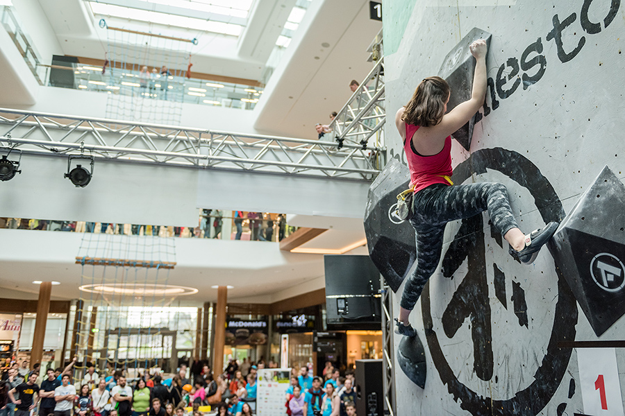 adidas, boulder, cup, aupark, bouldering, lezenie, horolezec, horolezectvo