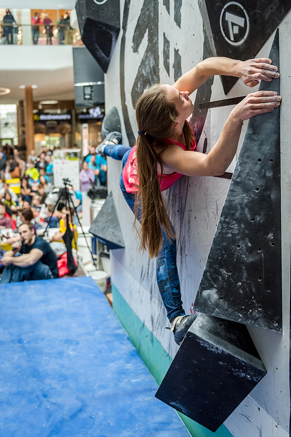 adidas, boulder, cup, aupark, bouldering, lezenie, horolezec, horolezectvo