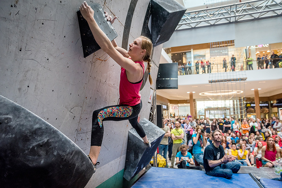 adidas, boulder, cup, aupark, bouldering, lezenie, horolezec, horolezectvo