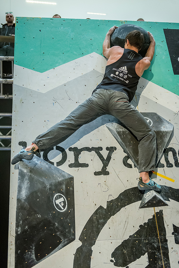 adidas, boulder, cup, aupark, bouldering, lezenie, horolezec, horolezectvo