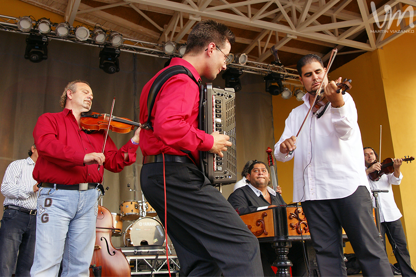 Michal Červienka, akordeón, cigánski diabli