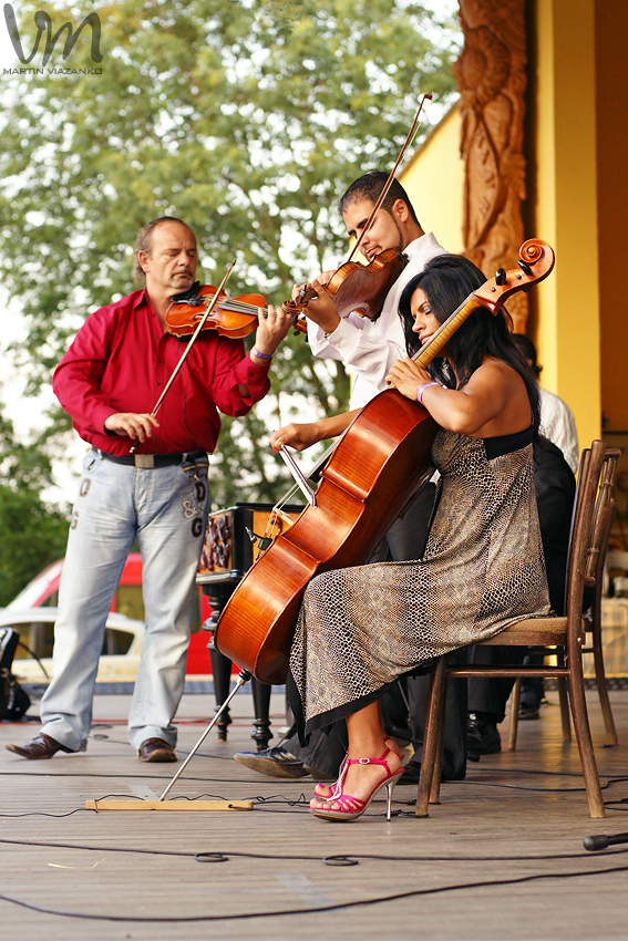 ciganski diabli, Silvia Šarköziová, Silvia Sarkoziova