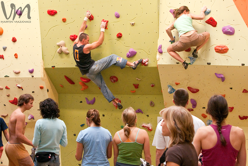 vertigo, open, lezecke, centrum, boulder, bouldering, umela, stena, boulder, pretek