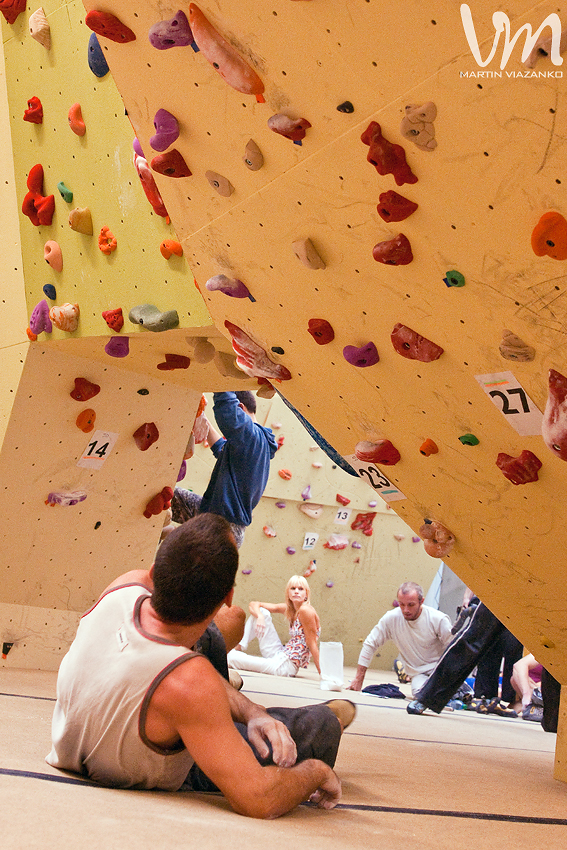 vertigo, open, lezecke, centrum, boulder, bouldering, umela, stena, boulder, pretek