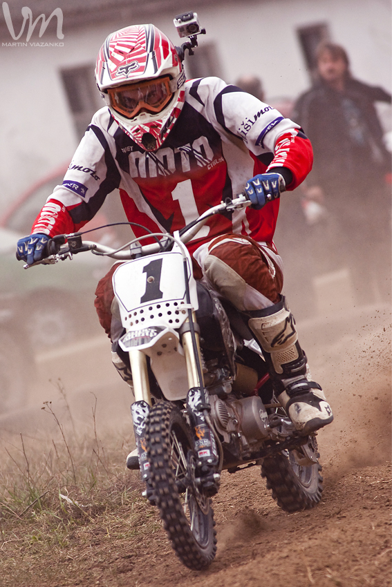 adam šipikal