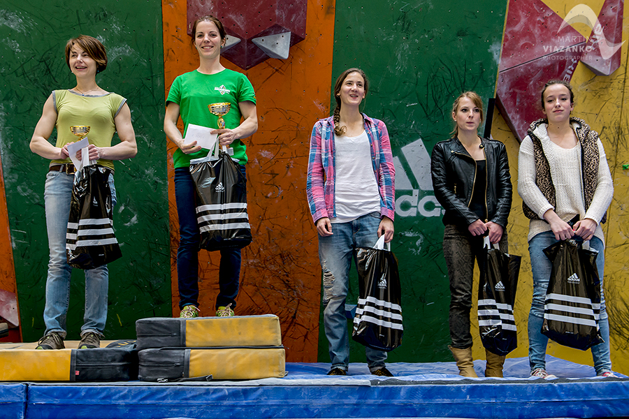 aupark, adidas boulder cup, bouldering, climb, lezenie, súťaž, pretek, majstrovstvá slovenska v boulderingu, hory a mesto