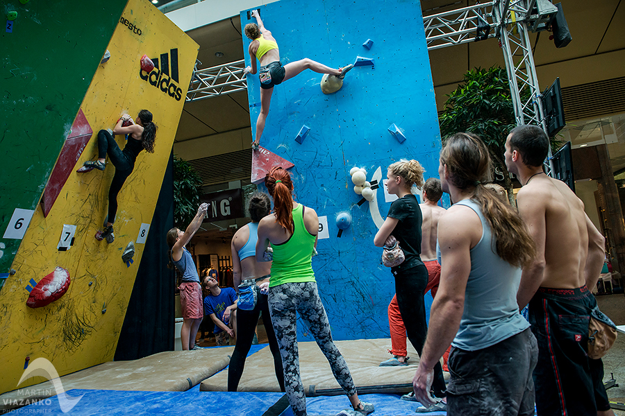 aupark, adidas boulder cup, bouldering, climb, lezenie, súťaž, pretek, majstrovstvá slovenska v boulderingu, hory a mesto
