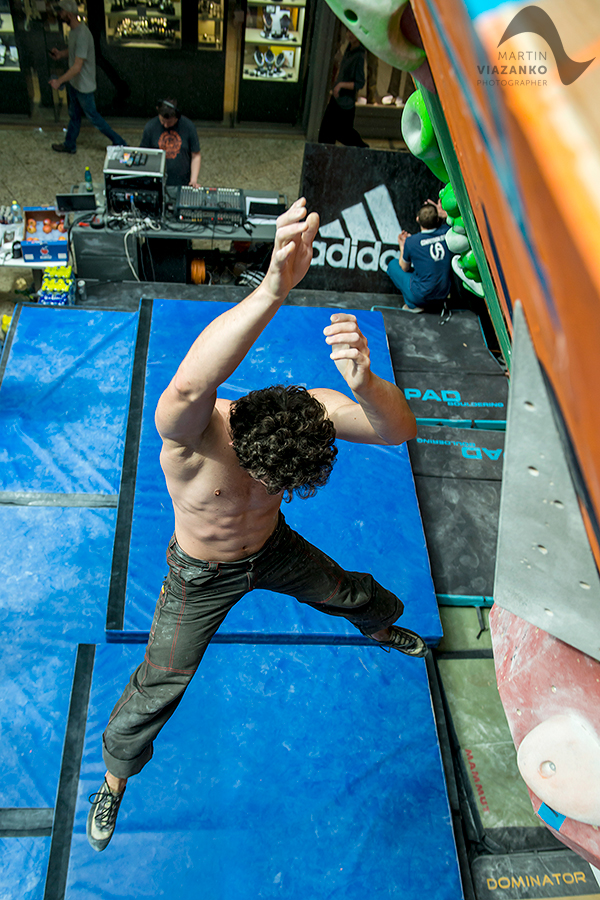 aupark, adidas boulder cup, bouldering, climb, lezenie, súťaž, pretek, majstrovstvá slovenska v boulderingu, hory a mesto