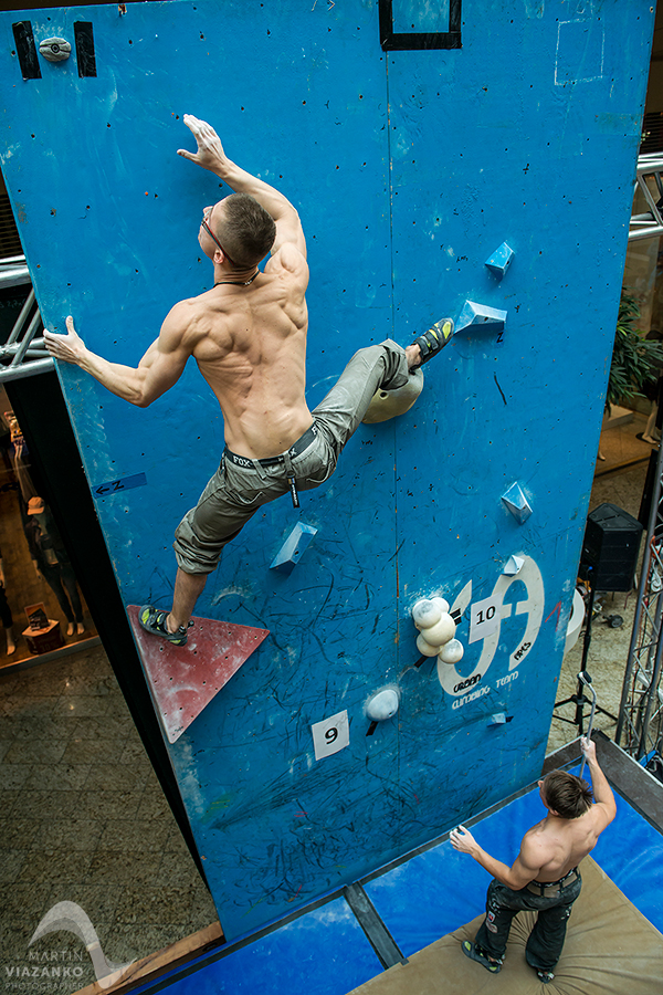 aupark, adidas boulder cup, bouldering, climb, lezenie, súťaž, pretek, majstrovstvá slovenska v boulderingu, hory a mesto