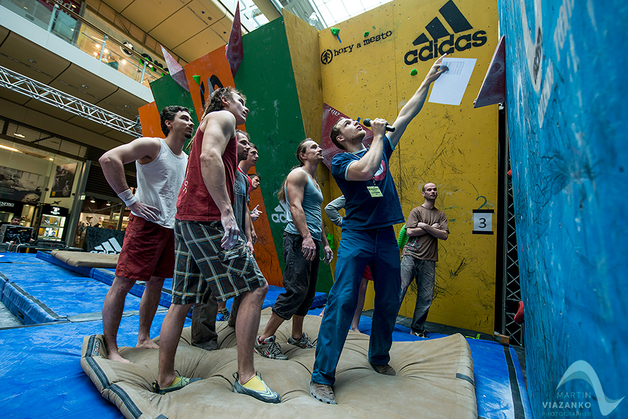 aupark, adidas boulder cup, bouldering, climb, lezenie, súťaž, pretek, majstrovstvá slovenska v boulderingu, hory a mesto