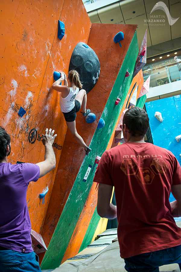 aupark, adidas boulder cup, bouldering, climb, lezenie, súťaž, pretek, majstrovstvá slovenska v boulderingu, hory a mesto