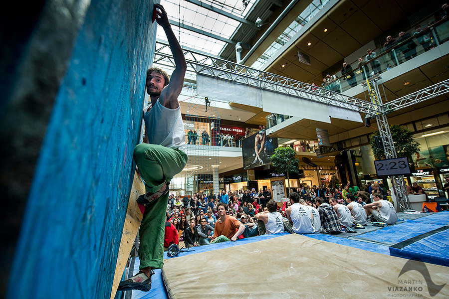aupark, adidas boulder cup, bouldering, climb, lezenie, súťaž, pretek, majstrovstvá slovenska v boulderingu, hory a mesto