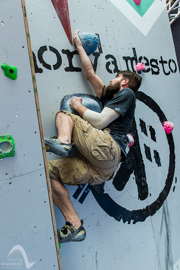 aupark, adidas boulder cup, bouldering, climb, lezenie, súťaž, pretek, majstrovstvá slovenska v boulderingu, hory a mesto
