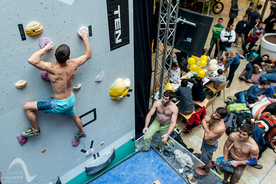 aupark, adidas boulder cup, bouldering, climb, lezenie, súťaž, pretek, majstrovstvá slovenska v boulderingu, hory a mesto