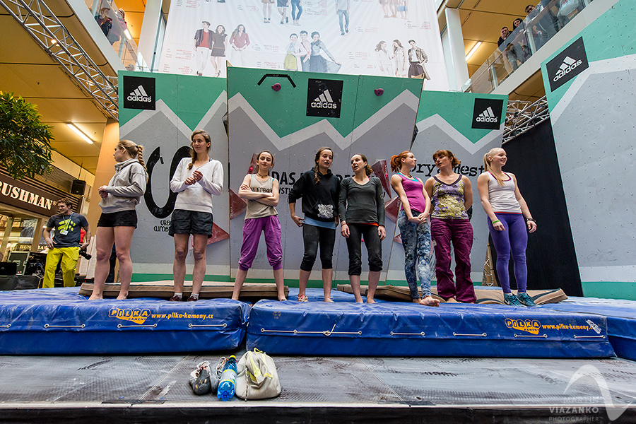 aupark, adidas boulder cup, bouldering, climb, lezenie, súťaž, pretek, majstrovstvá slovenska v boulderingu, hory a mesto