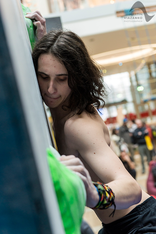 aupark, adidas boulder cup, bouldering, climb, lezenie, súťaž, pretek, majstrovstvá slovenska v boulderingu, hory a mesto
