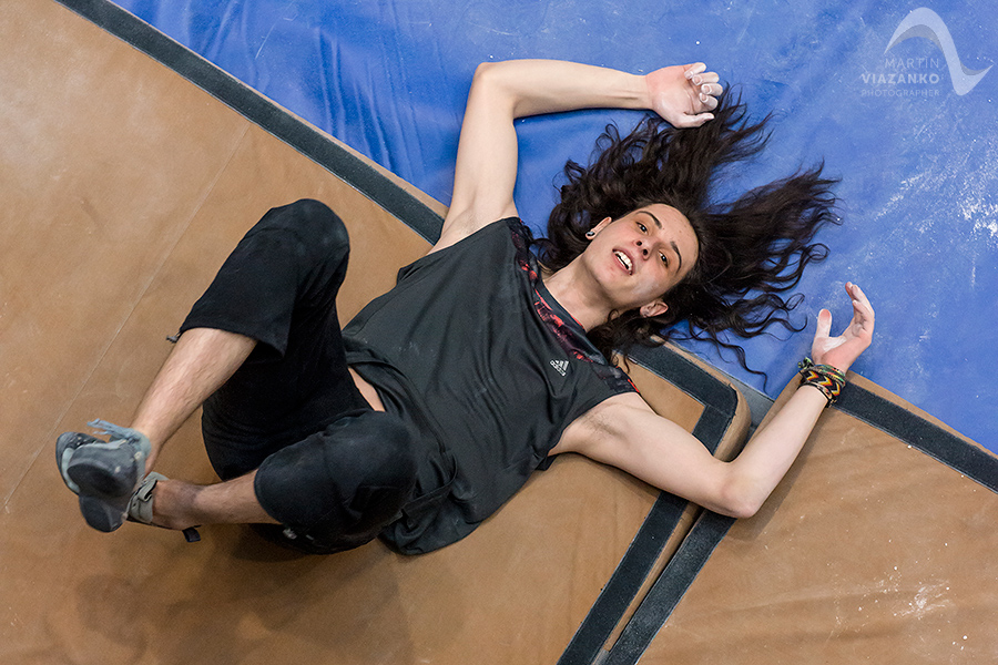 aupark, adidas boulder cup, bouldering, climb, lezenie, súťaž, pretek, majstrovstvá slovenska v boulderingu, hory a mesto