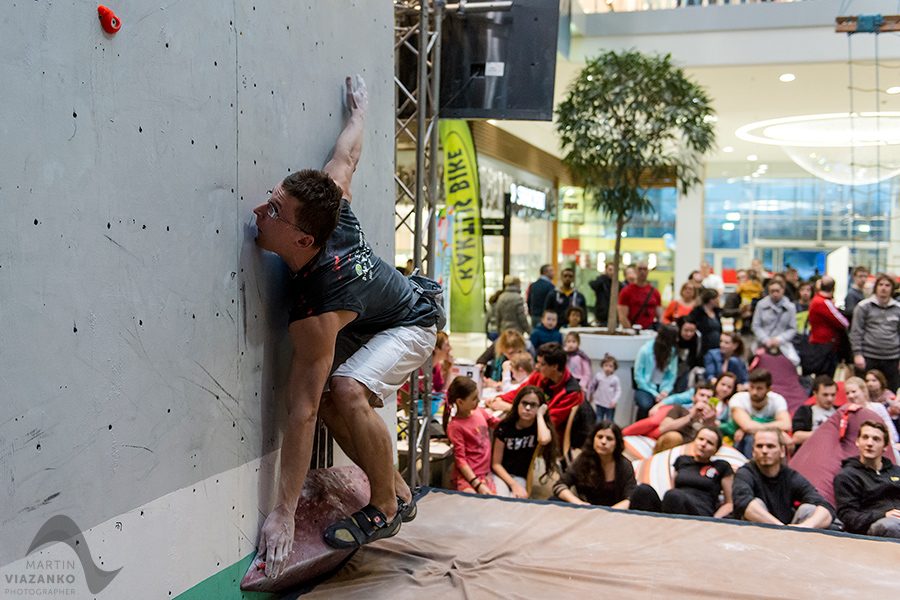 aupark, adidas boulder cup, bouldering, climb, lezenie, súťaž, pretek, majstrovstvá slovenska v boulderingu, hory a mesto