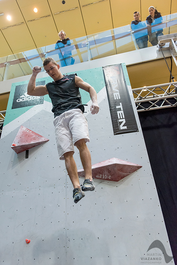 aupark, adidas boulder cup, bouldering, climb, lezenie, súťaž, pretek, majstrovstvá slovenska v boulderingu, hory a mesto