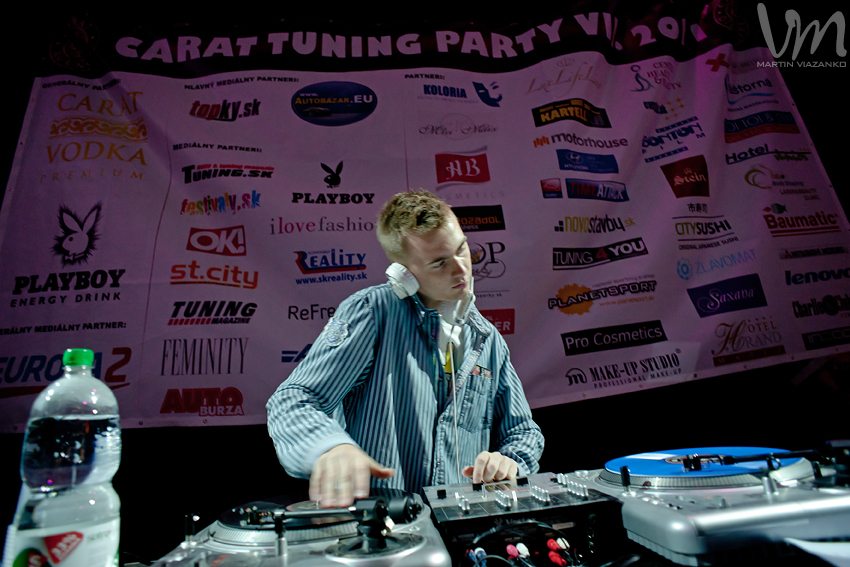 Vagabund, Dj Mikro