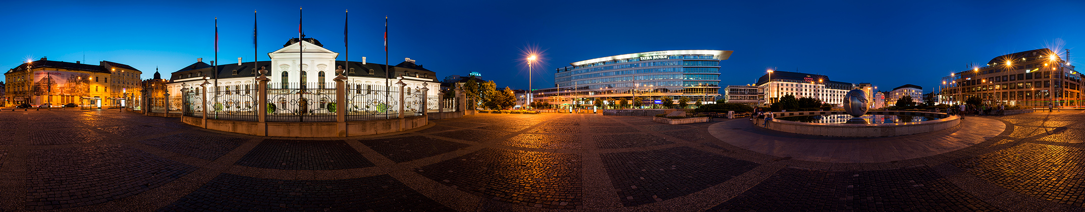 Hodzovo, namestie, Hodžovo, námestie, Prezidetský palác, Prezidentsky, palac, crown plaza, tatra centrum, Kiska, prezident, president, slovak
