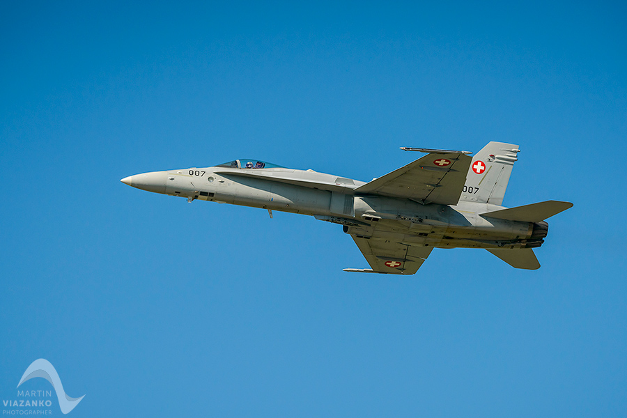 siaf, sliač, sliac, medzinarodne letecke dni, mig, aviation