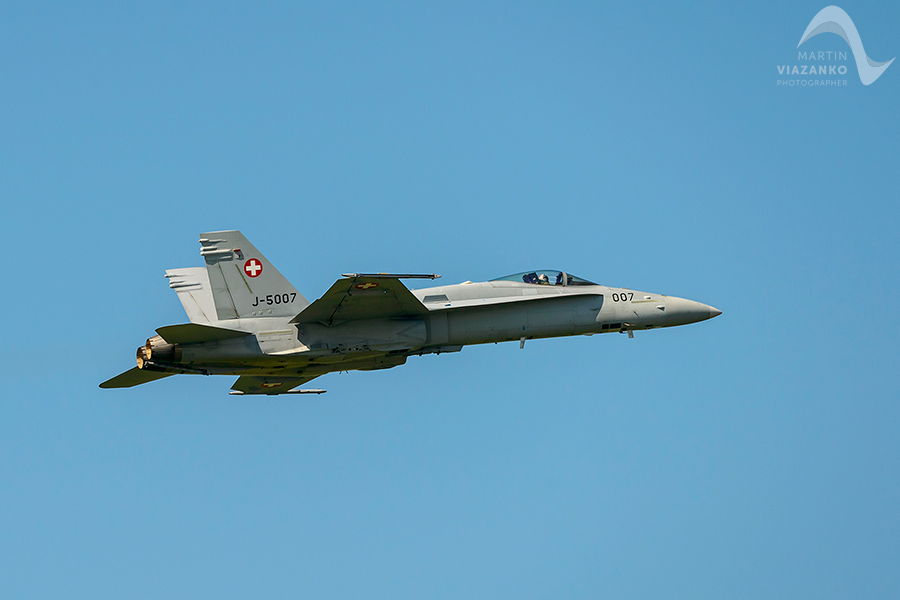 siaf, sliač, sliac, medzinarodne letecke dni, mig, aviation
