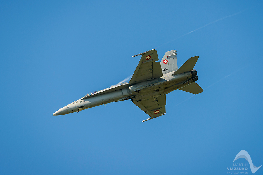 siaf, sliač, sliac, medzinarodne letecke dni, mig, aviation