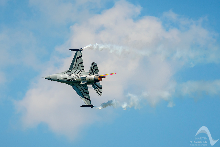 siaf, sliač, sliac, medzinarodne letecke dni, mig, aviation