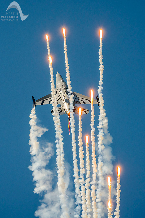 siaf, sliač, sliac, medzinarodne letecke dni, mig, aviation