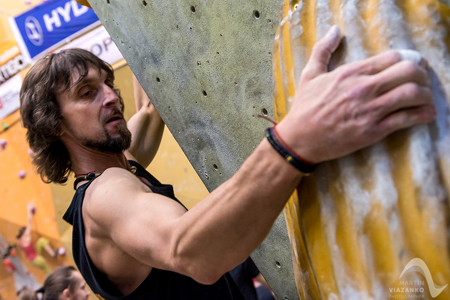 kiku vertigo open 2014, lezecke centrum, bratislava, boulder, bouldering, lezenie, climb, apple, jablko