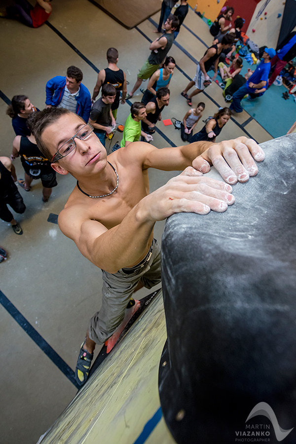 kiku vertigo open 2014, lezecke centrum, bratislava, boulder, bouldering, lezenie, climb, apple, jablko
