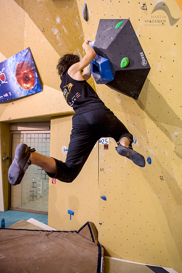 kiku vertigo open 2014, lezecke centrum, bratislava, boulder, bouldering, lezenie, climb, apple, jablko