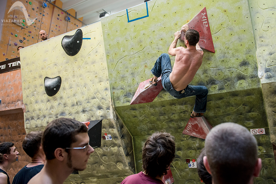 kiku vertigo open 2014, lezecke centrum, bratislava, boulder, bouldering, lezenie, climb, apple, jablko