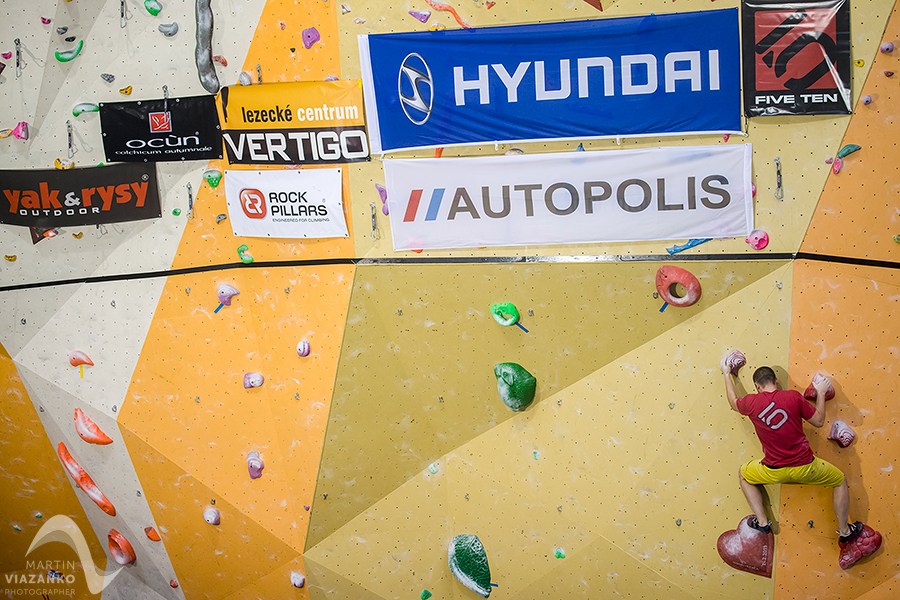 kiku vertigo open 2014, lezecke centrum, bratislava, boulder, bouldering, lezenie, climb, apple, jablko