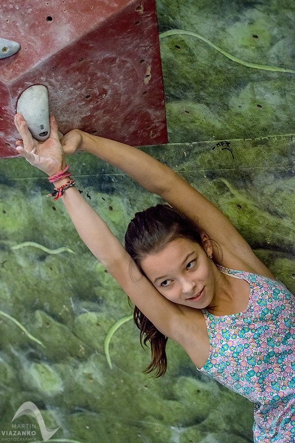 kiku vertigo open 2014, lezecke centrum, bratislava, boulder, bouldering, lezenie, climb, apple, jablko