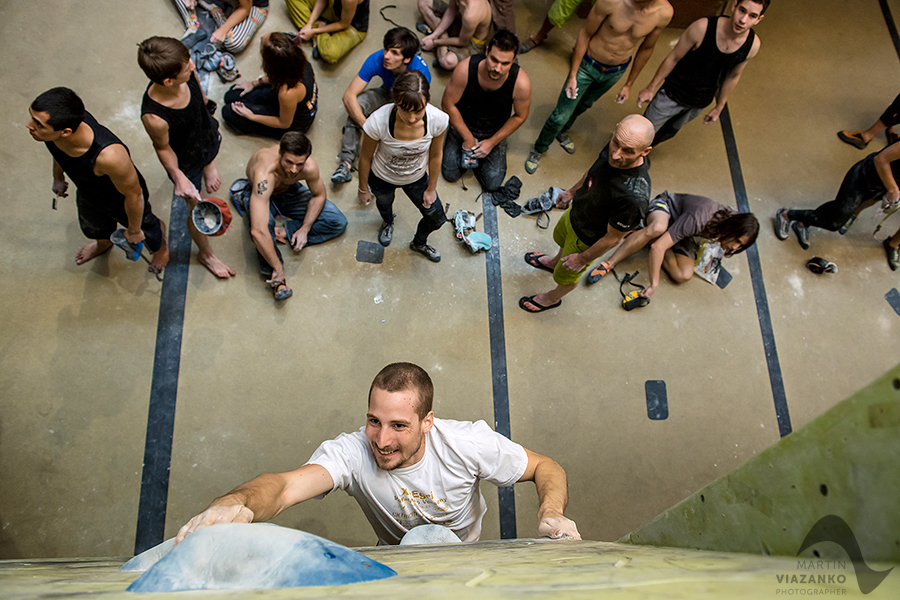 kiku vertigo open 2014, lezecke centrum, bratislava, boulder, bouldering, lezenie, climb, apple, jablko