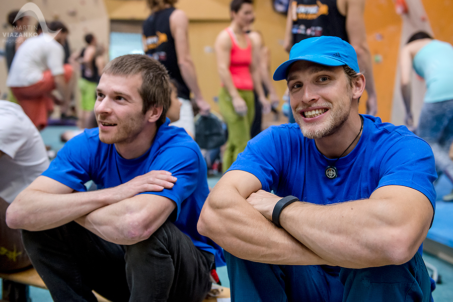 kiku vertigo open 2014, lezecke centrum, bratislava, boulder, bouldering, lezenie, climb, apple, jablko