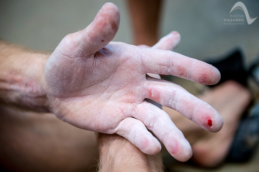 kiku vertigo open 2014, lezecke centrum, bratislava, boulder, bouldering, lezenie, climb, apple, jablko
