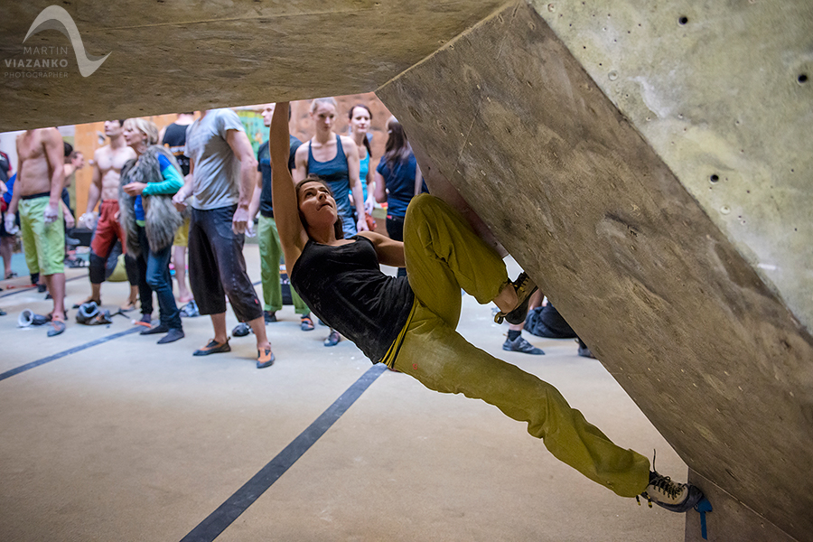 kiku vertigo open 2014, lezecke centrum, bratislava, boulder, bouldering, lezenie, climb, apple, jablko