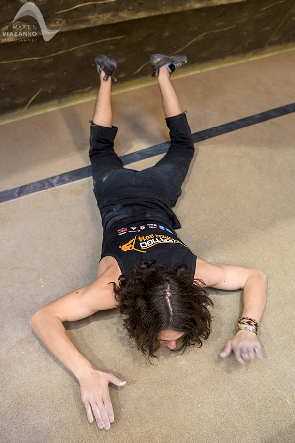 kiku vertigo open 2014, lezecke centrum, bratislava, boulder, bouldering, lezenie, climb, apple, jablko